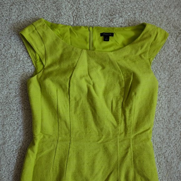 Ann Taylor Lime Green Sleeveless Pleated Dress - Picture 2 of 6